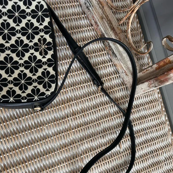 Kate Spade New York Signature Spade Flower Mini Camera Bag - Picture 5 of 5